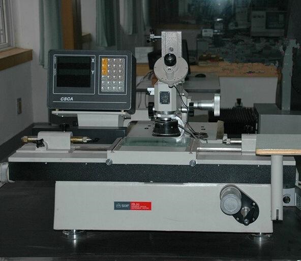 工具显微镜的数显技术改造